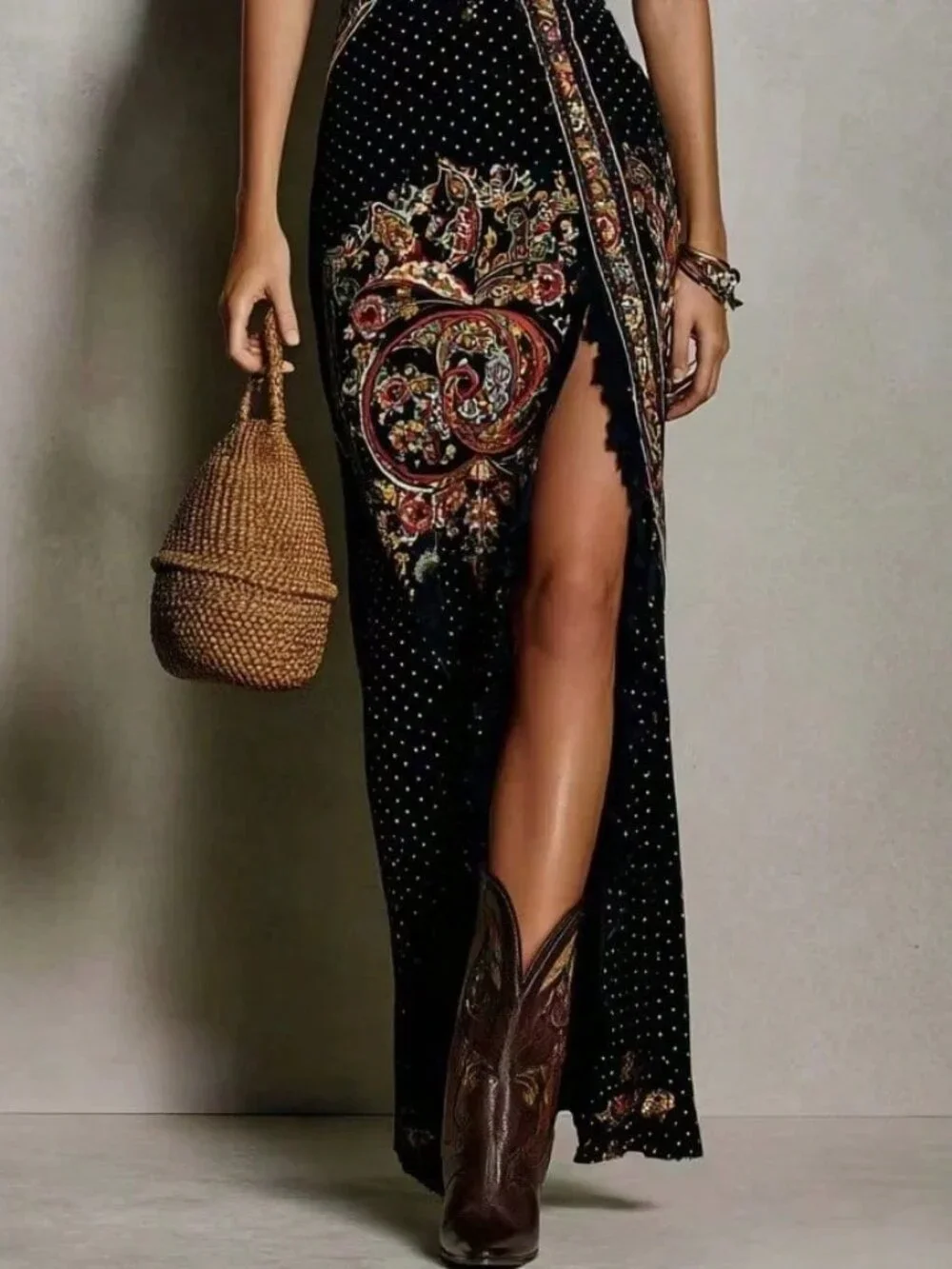 Black Casual Women's Sleeveless Long Dress with Slit - Picture 3 of 3